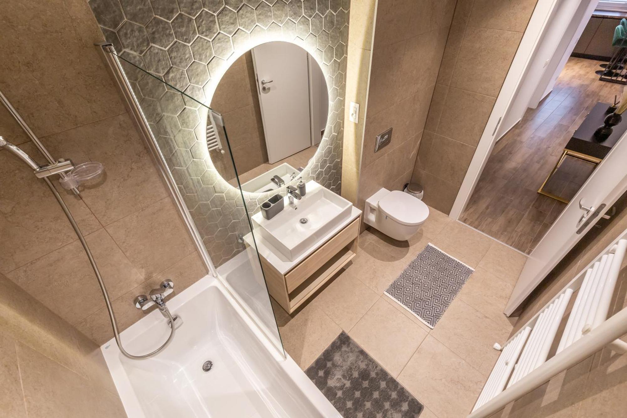 Carpatilor Apart Hotel Brasov Ngoại thất bức ảnh