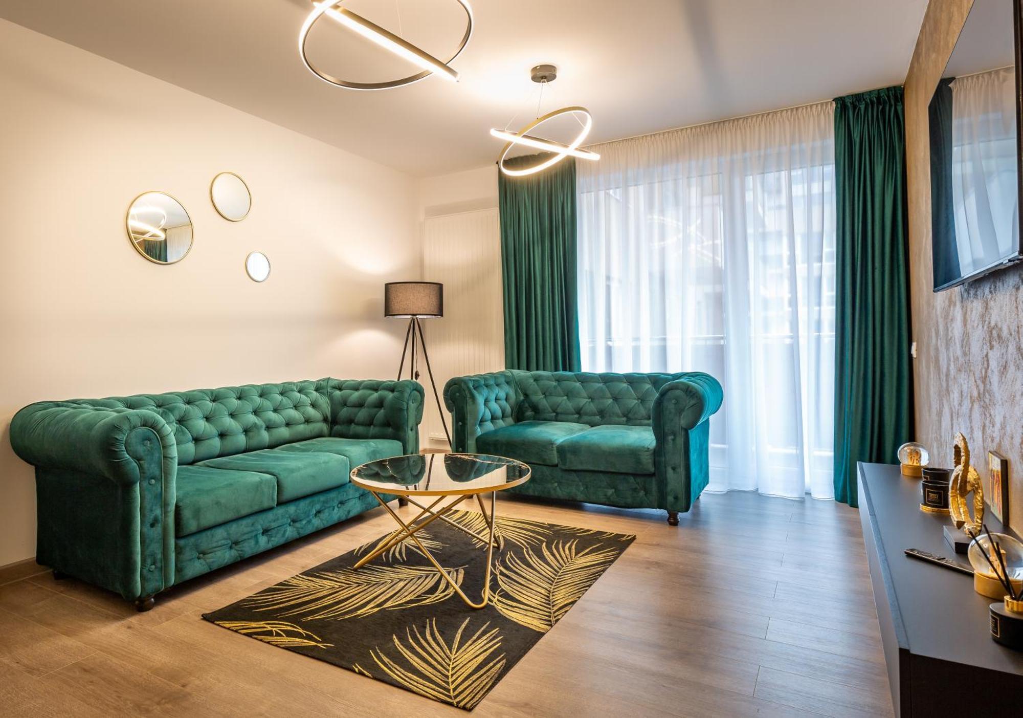 Carpatilor Apart Hotel Brasov Ngoại thất bức ảnh
